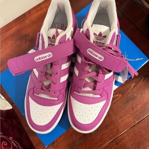 Adidas Forum Low - size 11.5